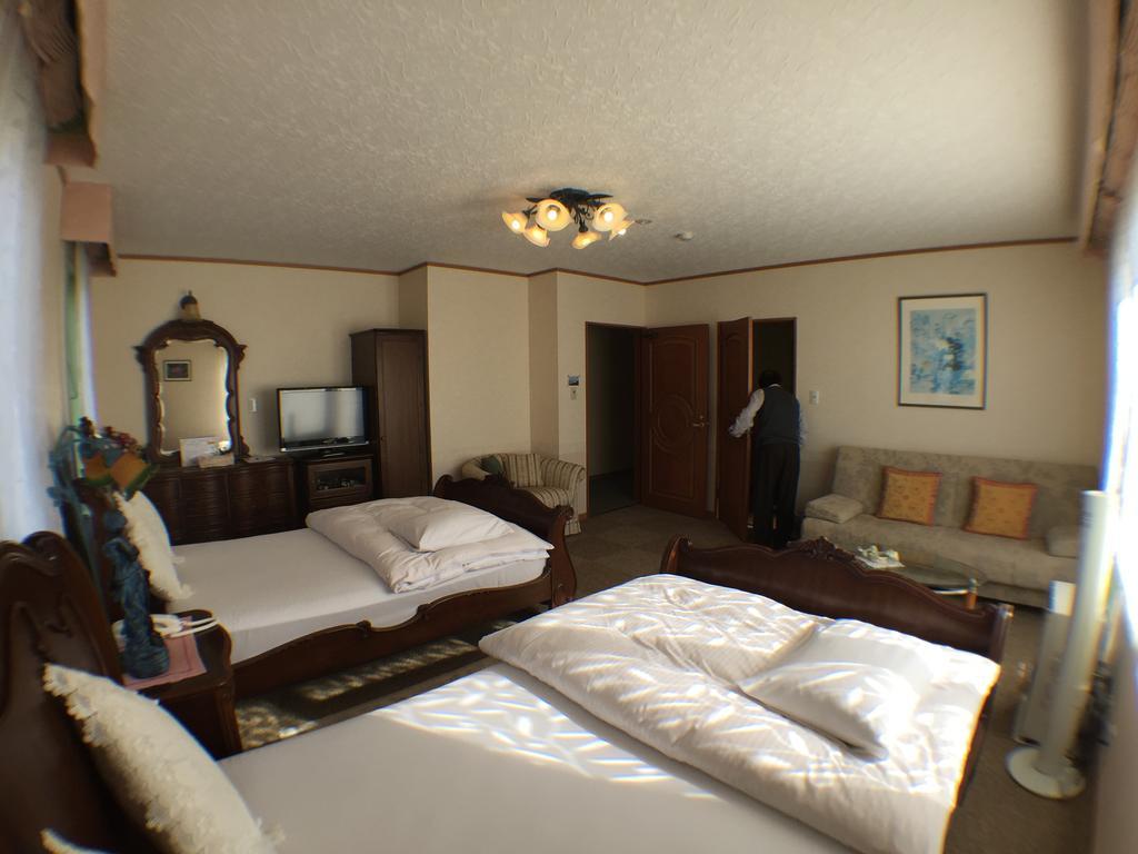 Petit Hotel Corinthian Rebun Экстерьер фото